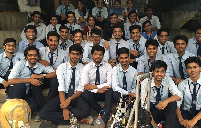 team-robo-img