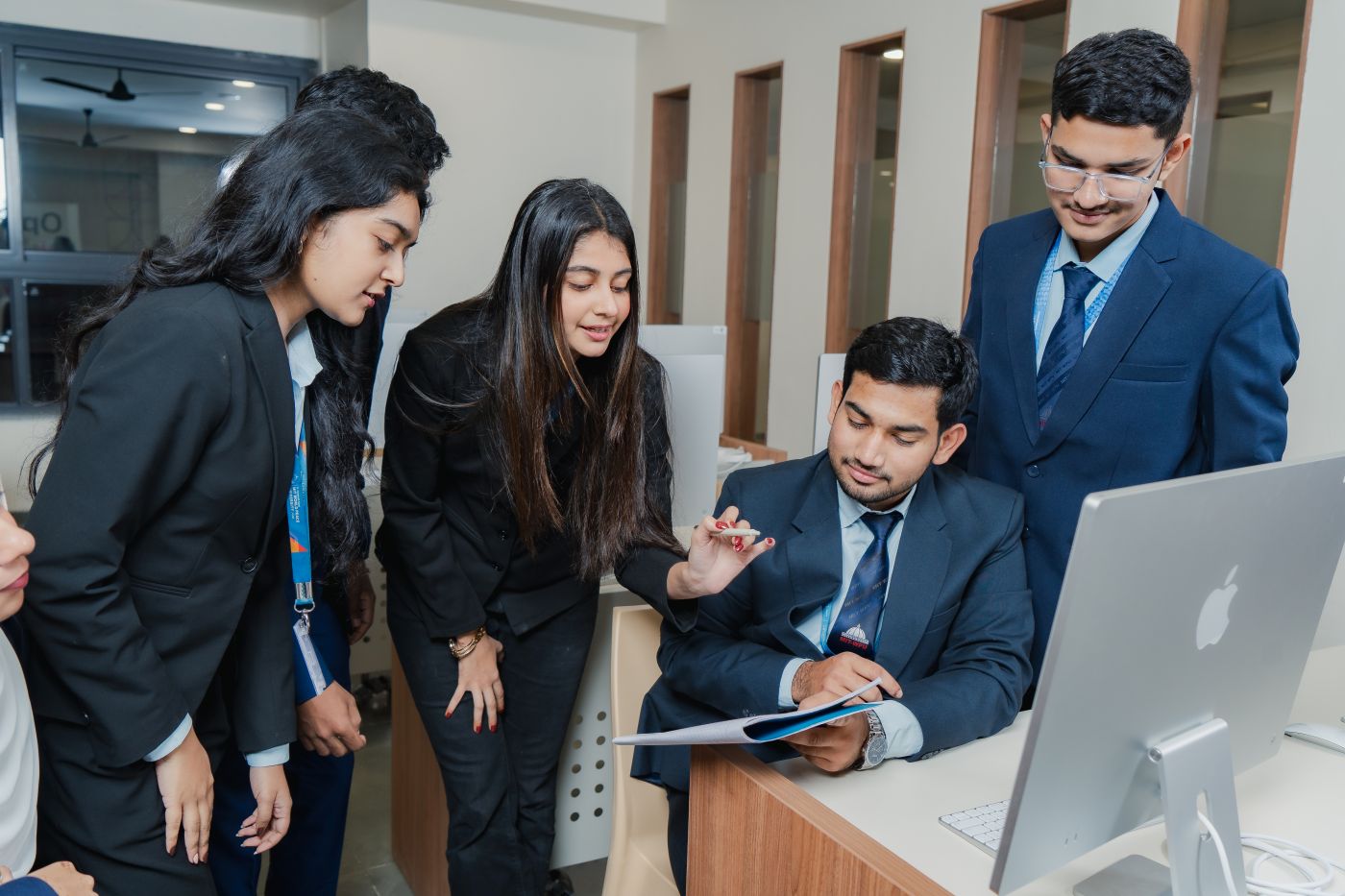 Students working in computer science lab at MIT-WPU